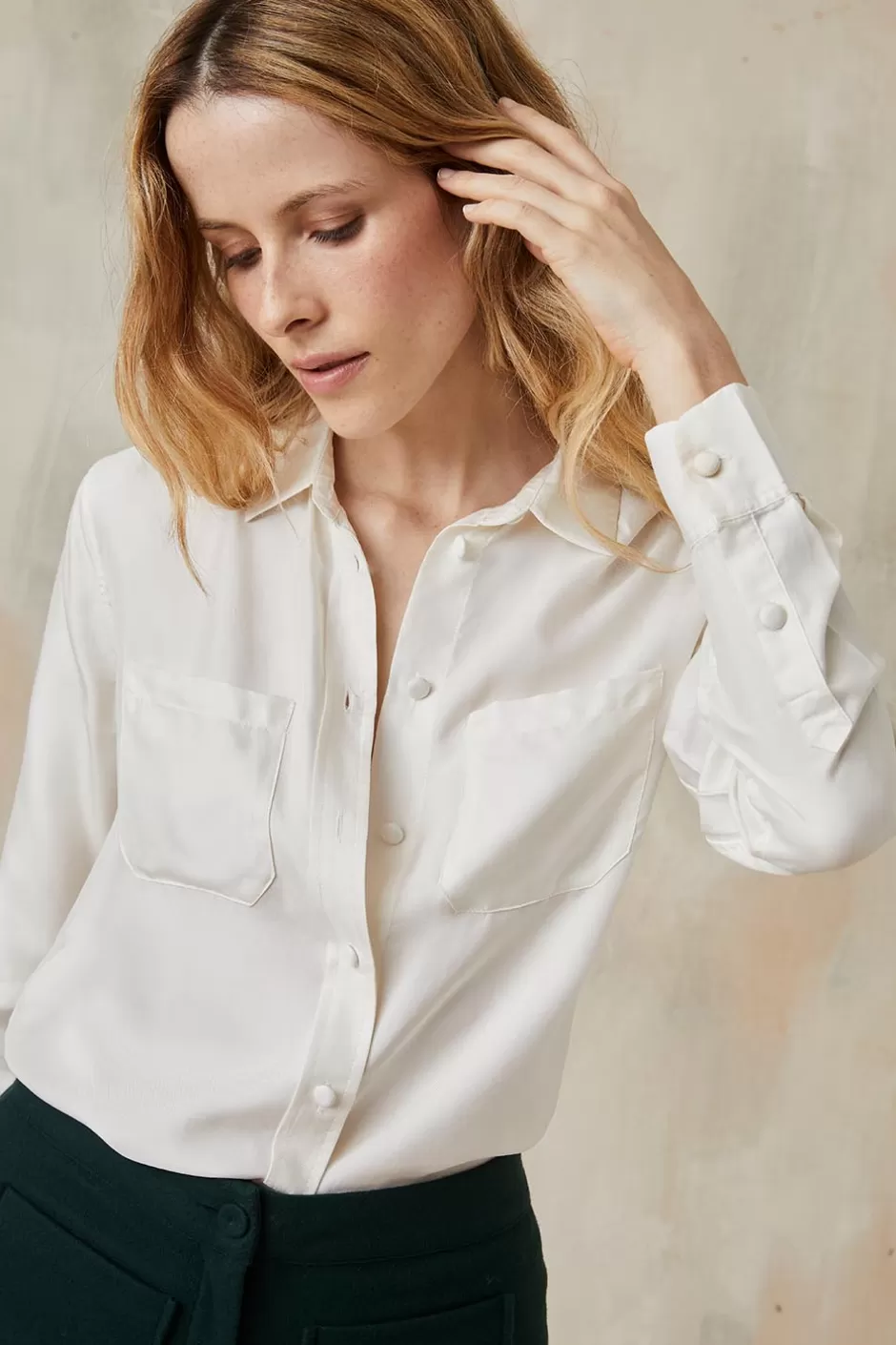 chemisier_en_soie_blanc_innocent_3.webp Soi Paris Chemisier en soie Blanc Innocent IMPRIMÉS Sale