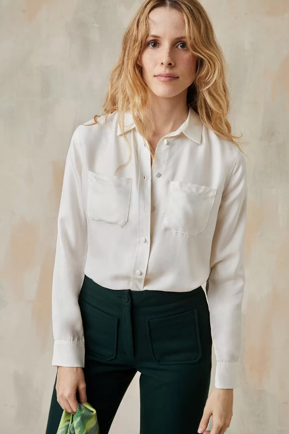 chemisier_en_soie_blanc_innocent_4.webp Soi Paris Chemisier en soie Blanc Innocent IMPRIMÉS Sale
