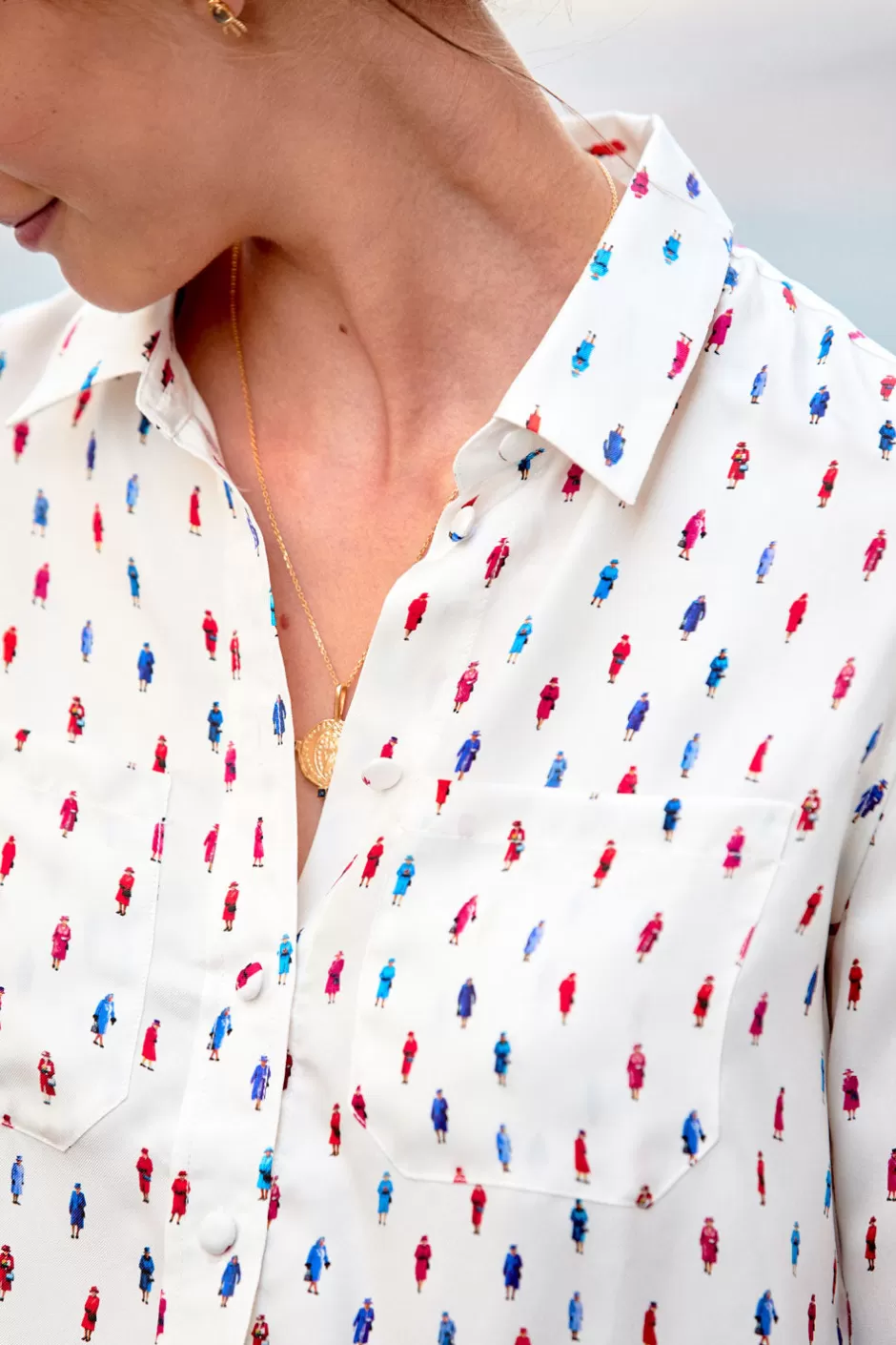 chemisier_en_soie_reine_elisabeth_4.webp Soi Paris Chemisier en soie Reine Elisabeth IMPRIMÉS New