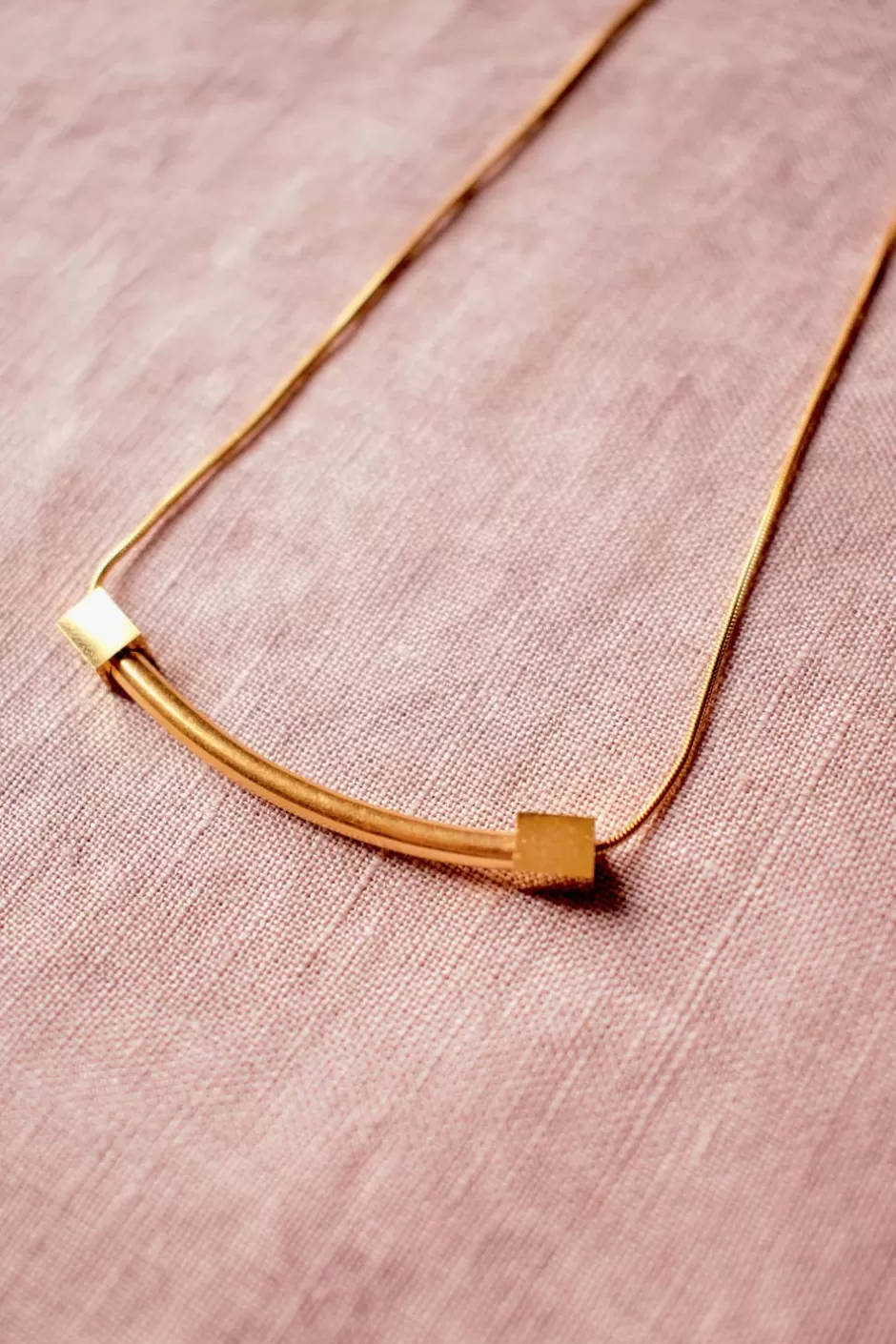 collier_equilibre_2.webp Soi Paris Collier Equilibre Outlet