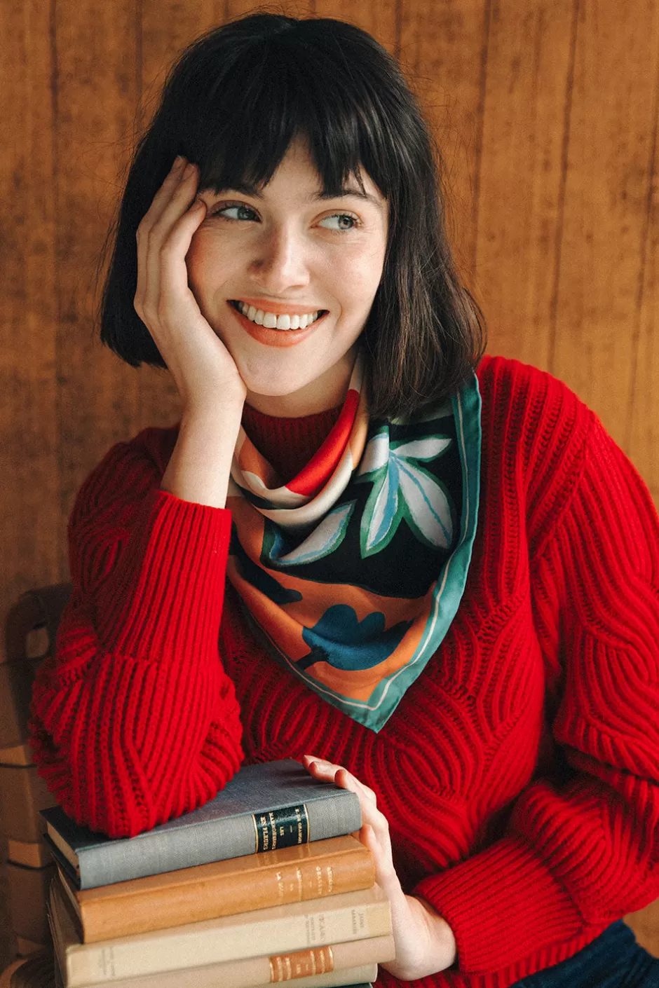 foulard_en_soie_soi_x_laetitia_rouget_3.webp Soi Paris Foulard en soie Soi x Laetitia Rouget IMPRIMÉS Fashion