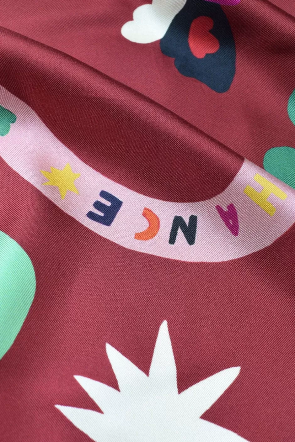 foulard_en_soie_soi_x_leona_rose_4.webp Soi Paris Foulard en soie Soi x Leona Rose IMPRIMÉS Flash Sale