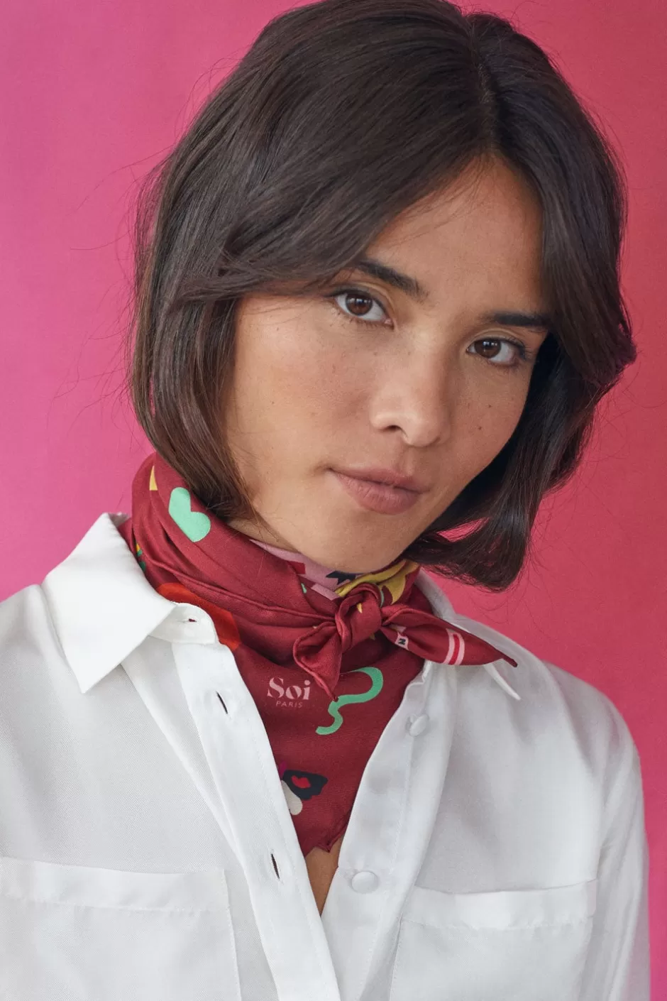 foulard_en_soie_soi_x_leona_rose_7.webp Soi Paris Foulard en soie Soi x Leona Rose IMPRIMÉS Flash Sale