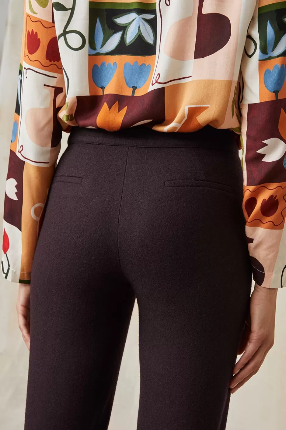 pantalon_enchanteur_aubergine_2.webp Soi Paris Pantalon Enchanteur Aubergine IMPRIMÉS Flash Sale