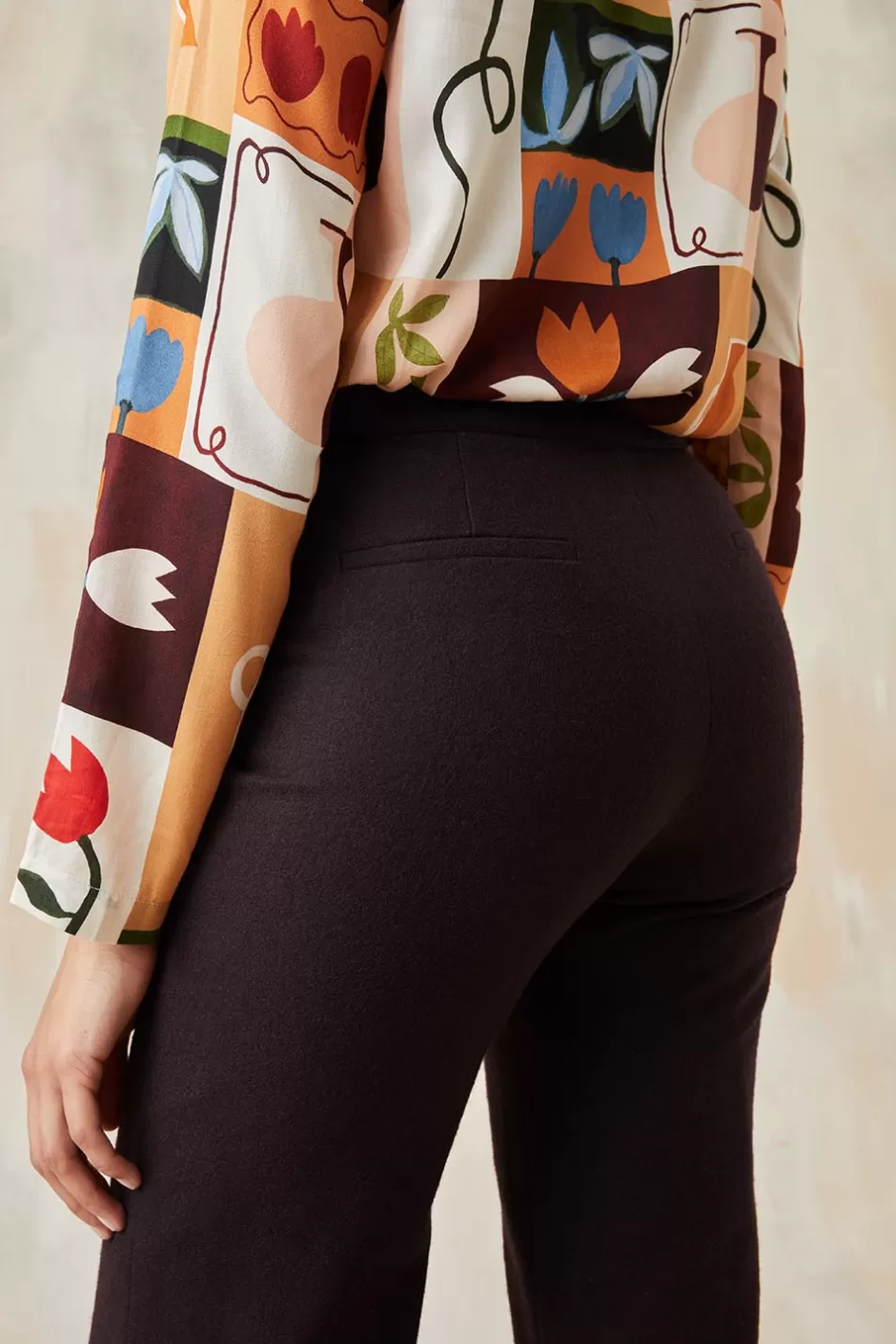 pantalon_enchanteur_aubergine_5.webp Soi Paris Pantalon Enchanteur Aubergine IMPRIMÉS Flash Sale