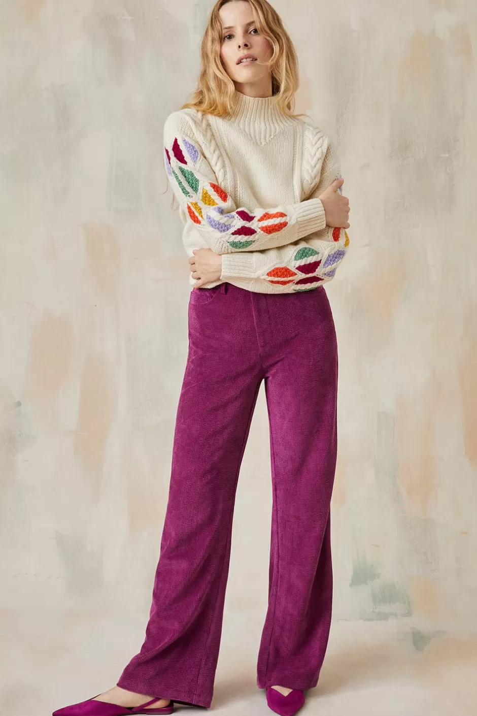 pantalon_idaliste_en_velours_camlia_5.webp Soi Paris Pantalon Idéaliste en velours Camélia IMPRIMÉS Best