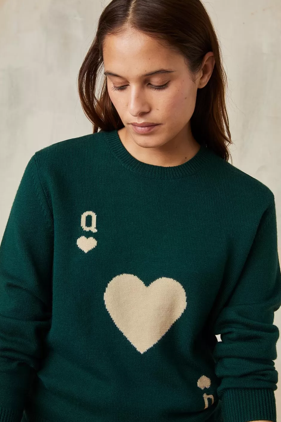 pull_dame_de_cur_vert_en_laine_2.webp Soi Paris Pull Dame de Cœur Vert en Laine IMPRIMÉS Outlet