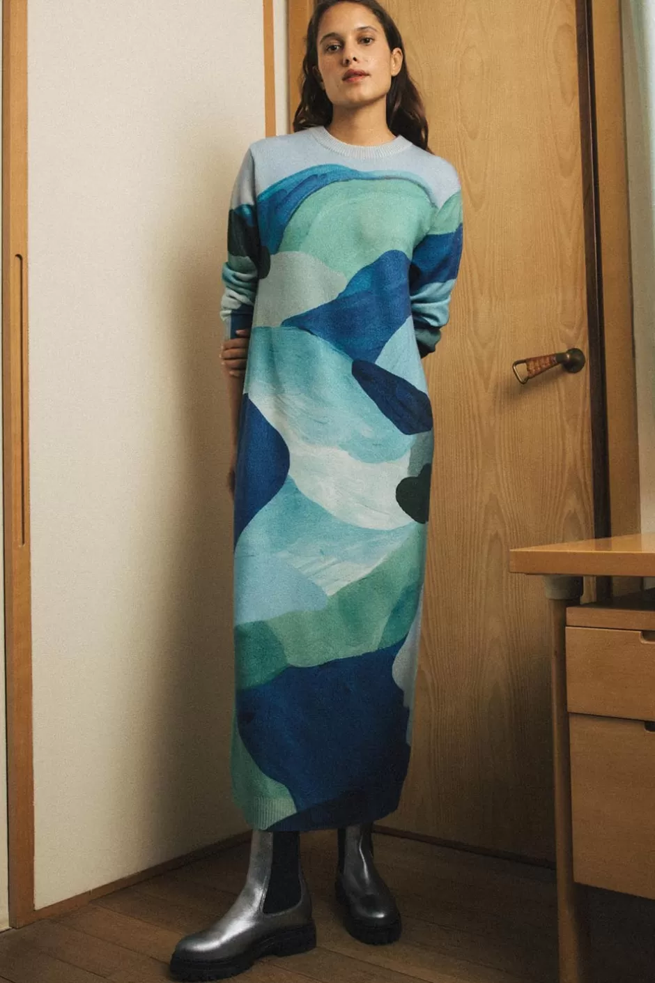 robe_pull_evasion_glace_3.webp Soi Paris Robe Pull Evasion glacée IMPRIMÉS Store