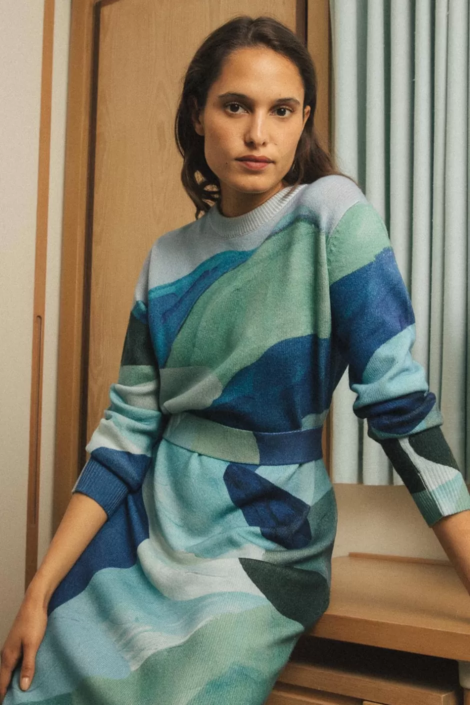 robe_pull_evasion_glace_4.webp Soi Paris Robe Pull Evasion glacée IMPRIMÉS Store