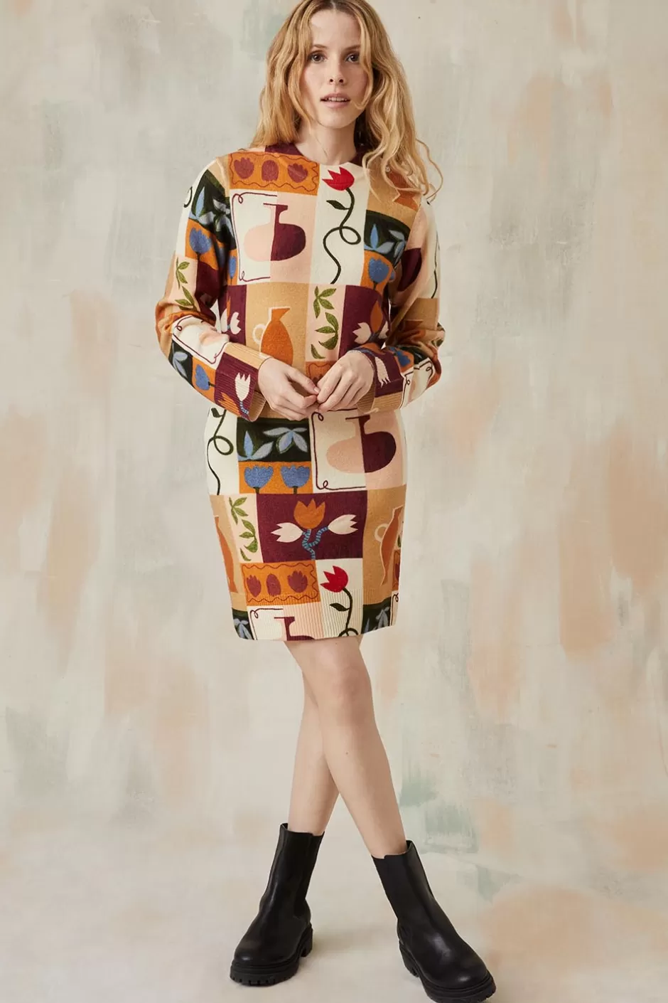 robe_pull_soi_x_laetitia_rouget_3.webp Soi Paris Robe Pull Soi x Laetitia Rouget IMPRIMÉS Outlet